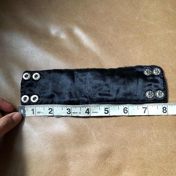 Silver boho disc bracelet - Picture 5 of 5